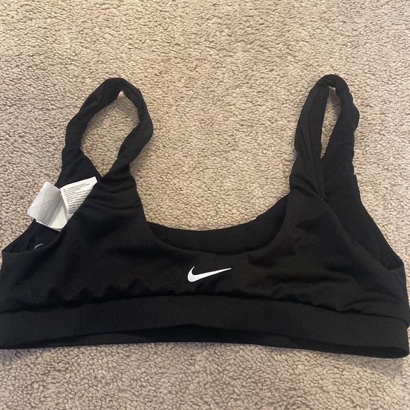 Nike secure swim top - Picture 2 of 2